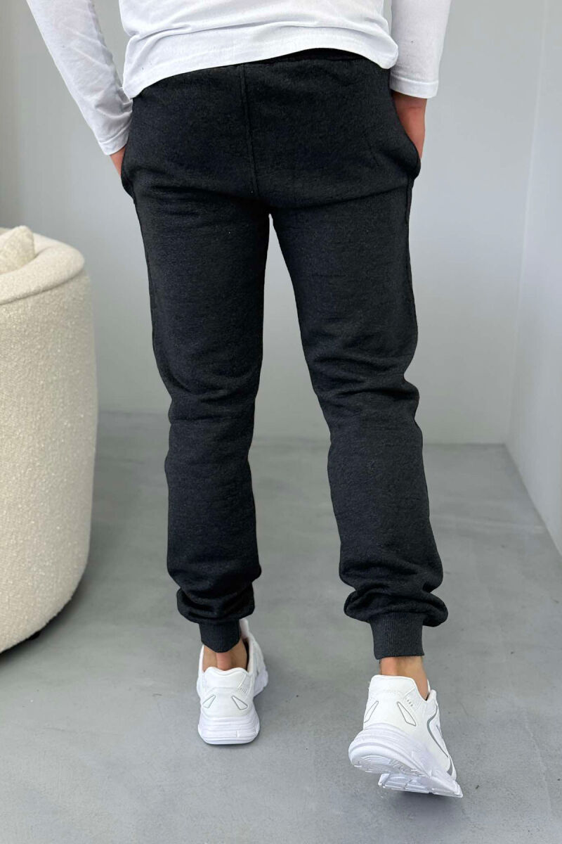 ONE COLOR FLUFFY MEN SWEATPANTS DARK GREY/GEE - 5