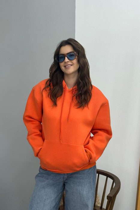 HOODIE E THJESHTE NJË NGJYRESHE ME PUSH PER FEMRA NË NGJYRE PORTOKALLI - KLAUDIO FASHION
