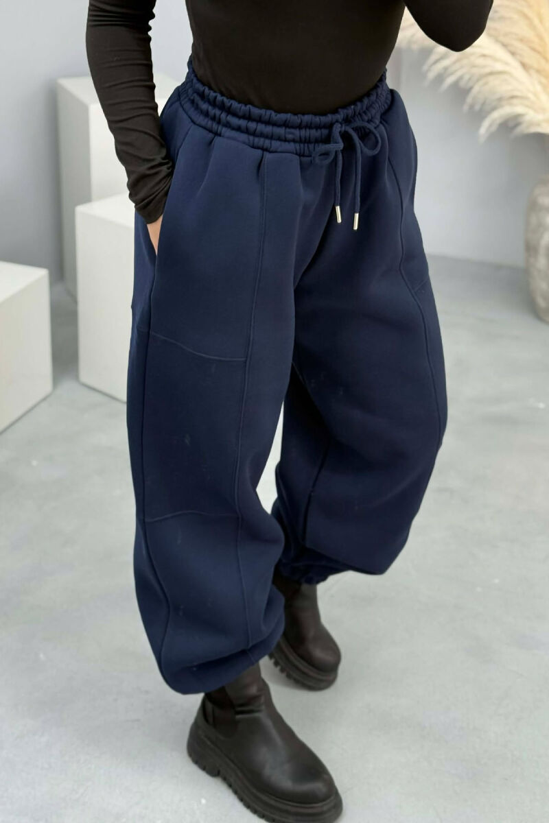 ONE COLOR FLUFFY SIMPLE WOMEN JOGGERS BLUE/BLU - 2