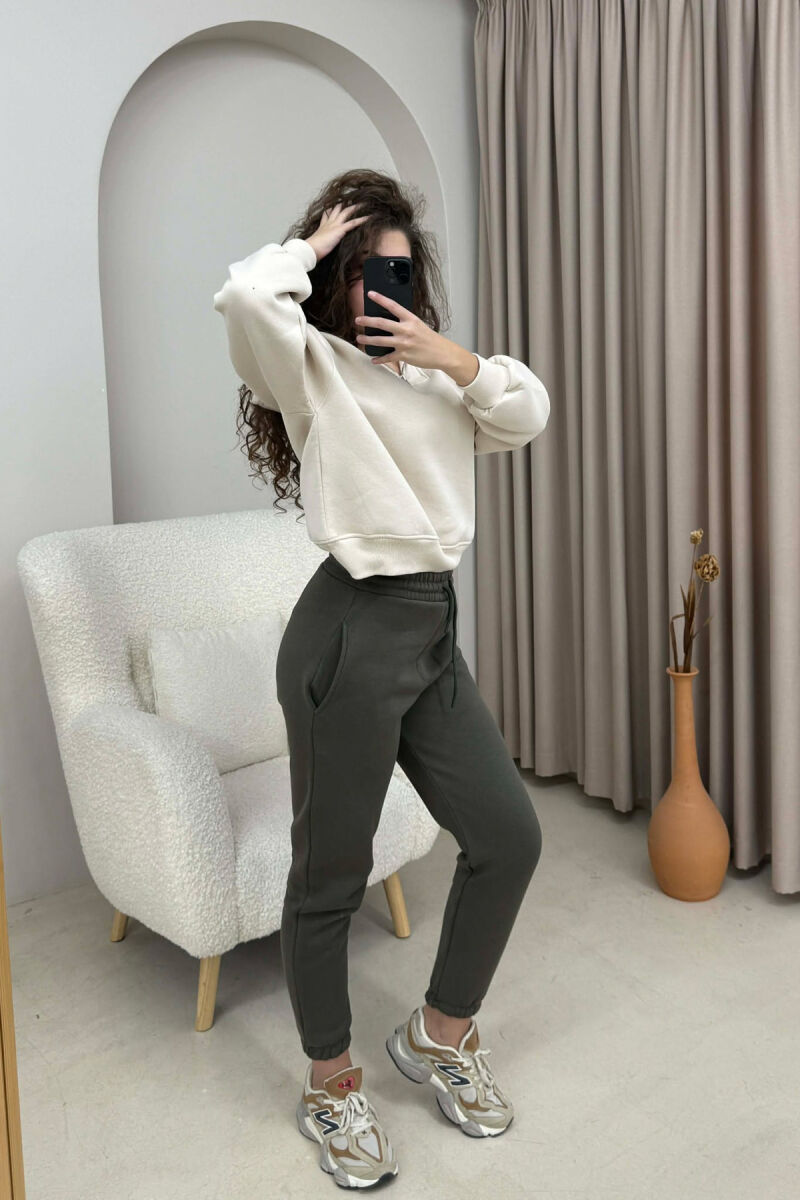 ONE COLOR FLUFFY SIMPLE WOMEN SWEATPANTS OLIVE/ULLI - 2