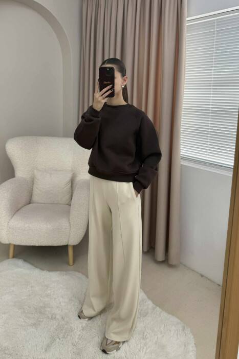 ONE COLOR FLUFFY SIMPLE WOMEN SWEATSHIRT BROWN/KAFE - KLAUDIO FASHION