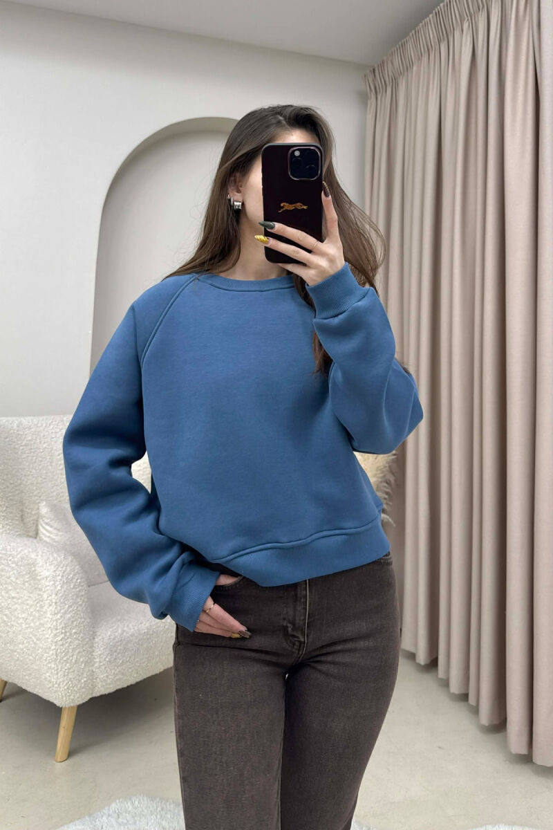 ONE COLOR FLUFFY SIMPLE WOMEN SWEATSHIRT LIGHTBLUE/BZ - 1