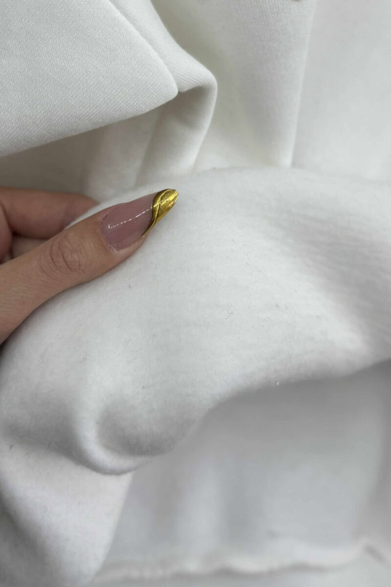 ONE COLOR FLUFFY SIMPLE WOMEN SWEATSHIRT WHITE-E BARDHE - 4