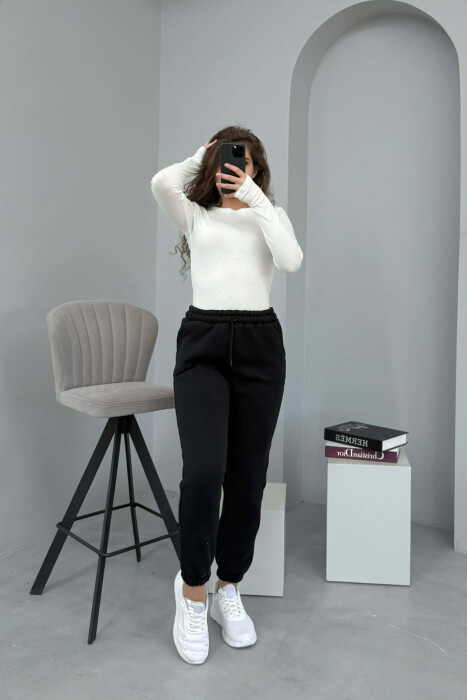 ONE COLOR FLUFFY WOMEN JOGGERS BLACK/ E ZEZE 