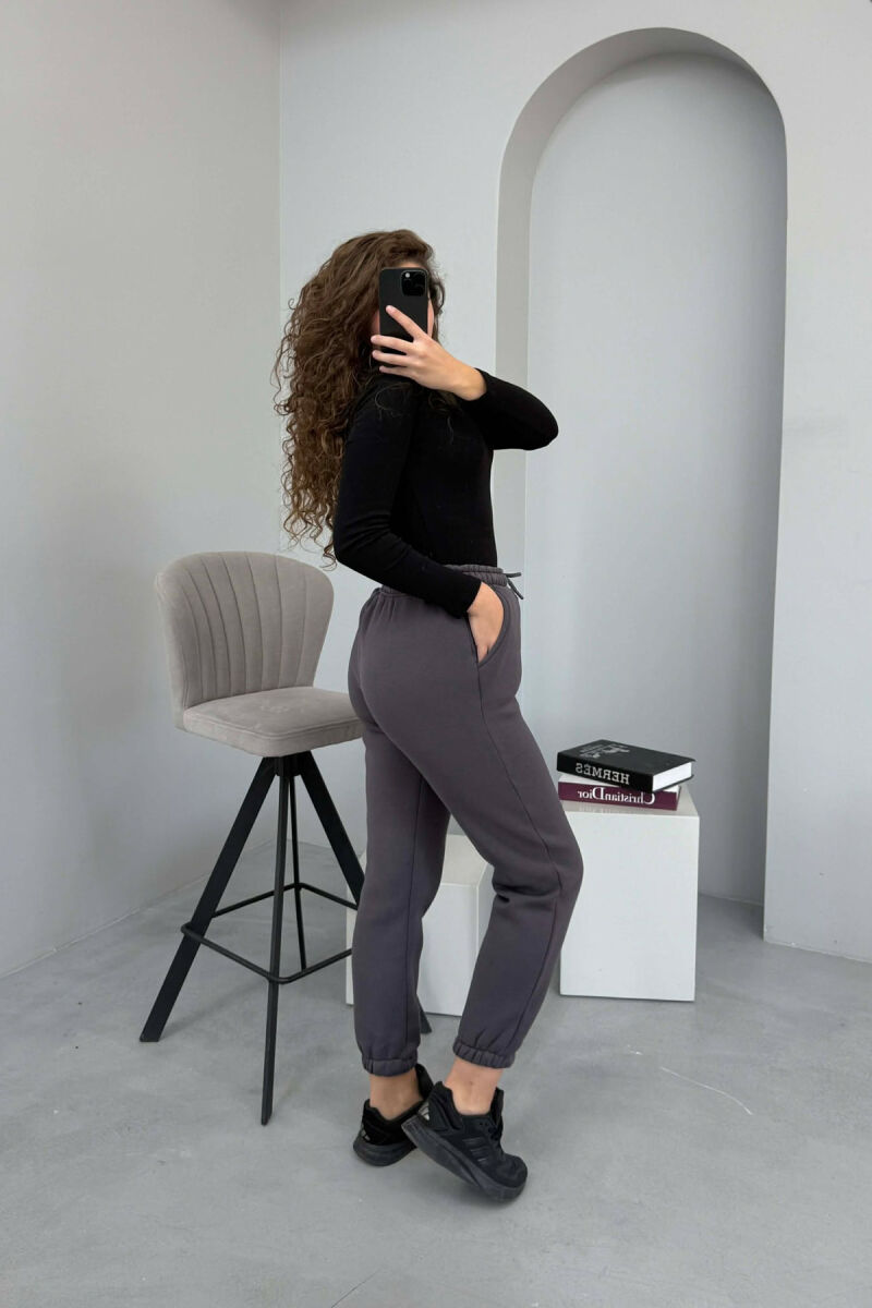 ONE COLOR FLUFFY WOMEN JOGGERS IRON GREY/GRI HEKURI - 5