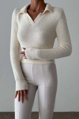 ONE COLOR FLUFFY WOMEN SWEATER CREAM/KREM 