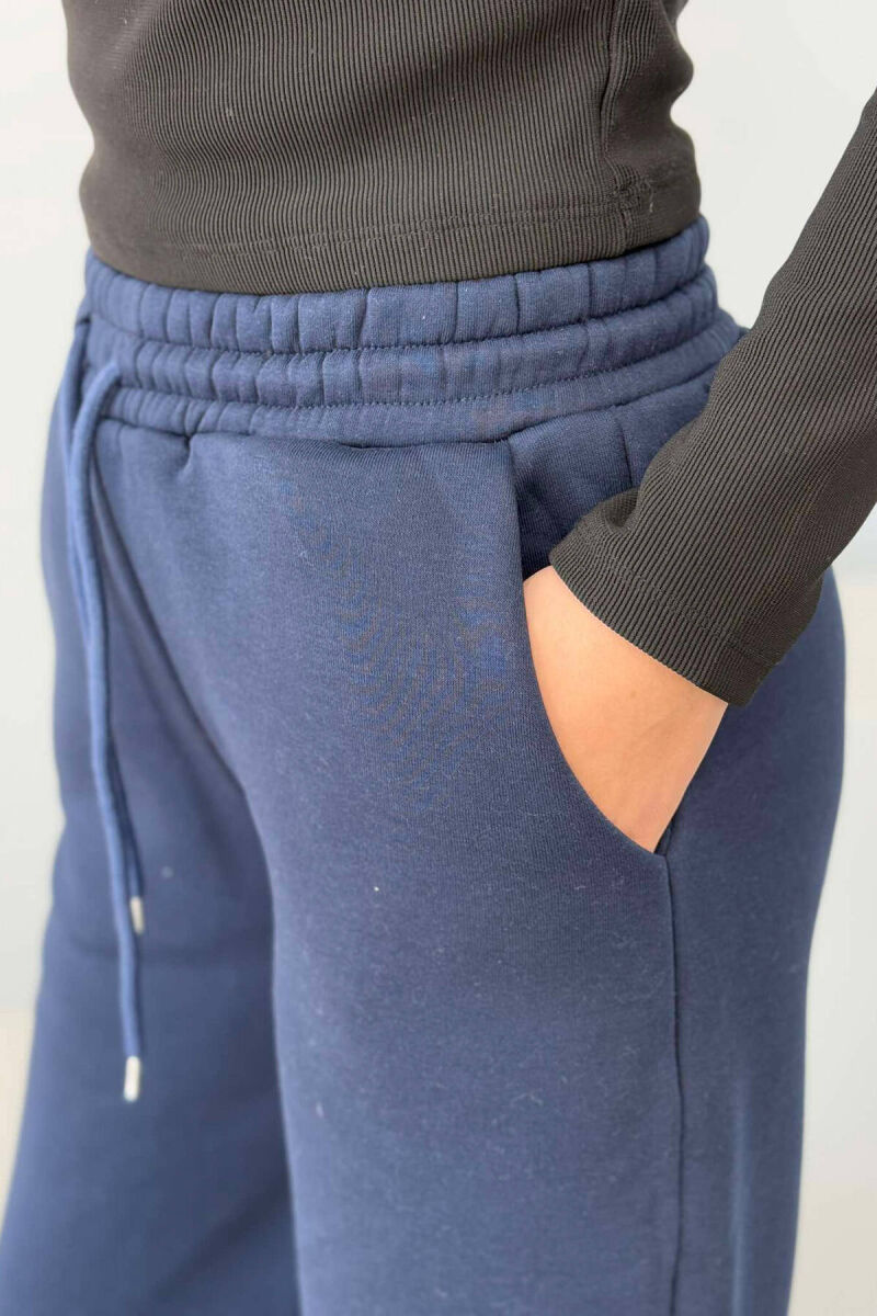 ONE COLOR FLUFFY WOMEN SWEATPANTS DARK BLUE/BEE - 4