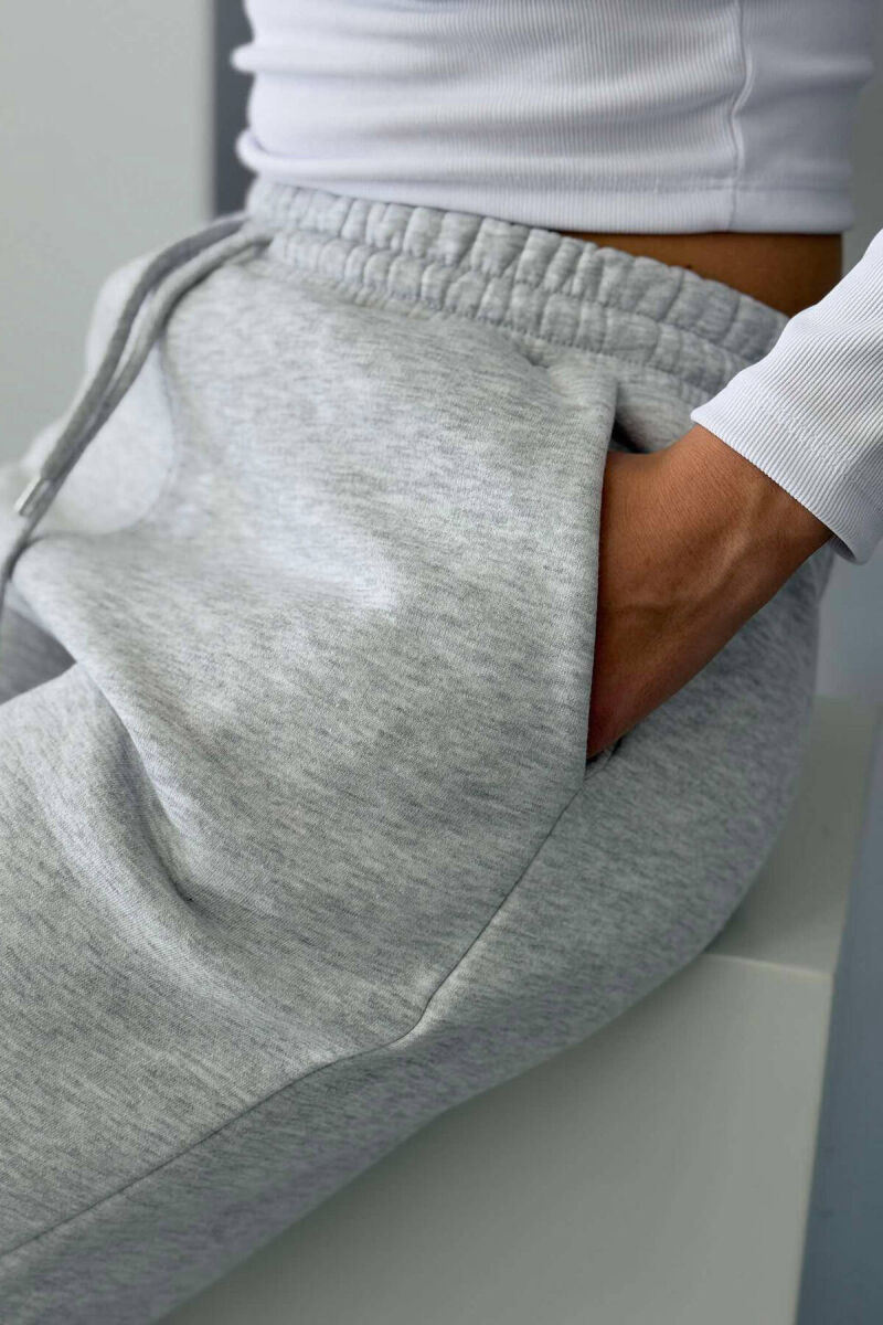 ONE COLOR FLUFFY WOMEN SWEATPANTS LIGHT GREY/GZ - 2