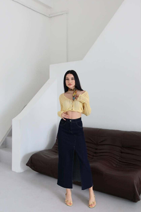 ONE COLOR FRONT CUT DENIM WOMAN SKIRT DARK BLUE/BEE - KLAUDIO FASHION