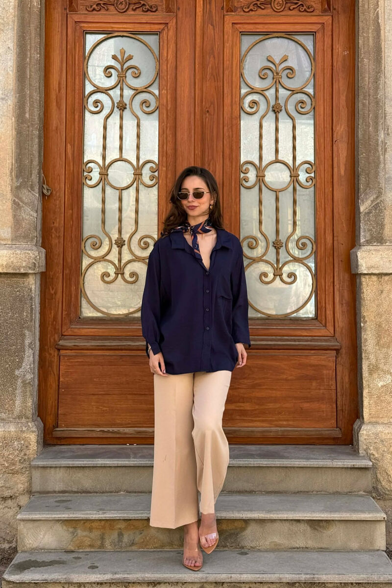 ONE COLOR FRONT POCKET WOMAN SHIRT DARK BLUE/BEE - 3