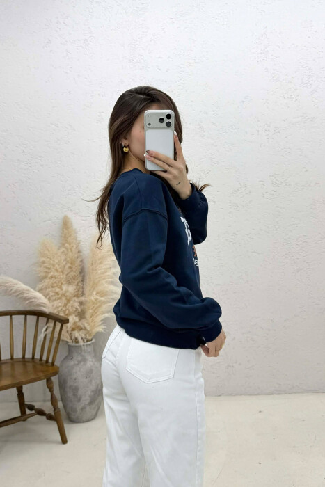 ONE COLOR FRONT PRINTED WOMAN SWEATSHIRT DARK BLUE/BEE - 2