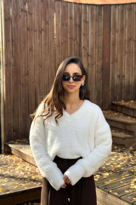 ONE COLOR FUZZY WOMEN SWEATER WHITE-E BARDHE - 3