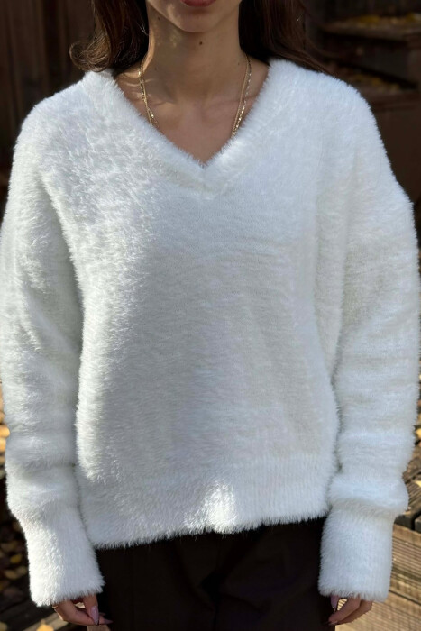 ONE COLOR FUZZY WOMEN SWEATER WHITE-E BARDHE - 4