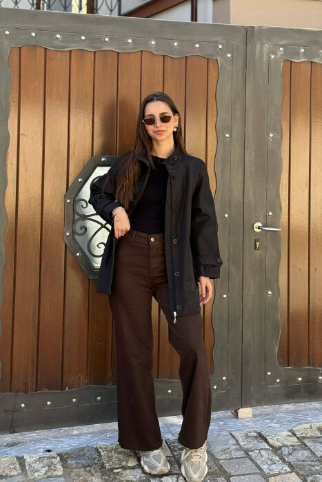 XHAKETE NJE NGJYRESHE ME ZINXHIR DHE BUTONA PER FEMRA NE NGJYRE TE ZEZE - KLAUDIO FASHION