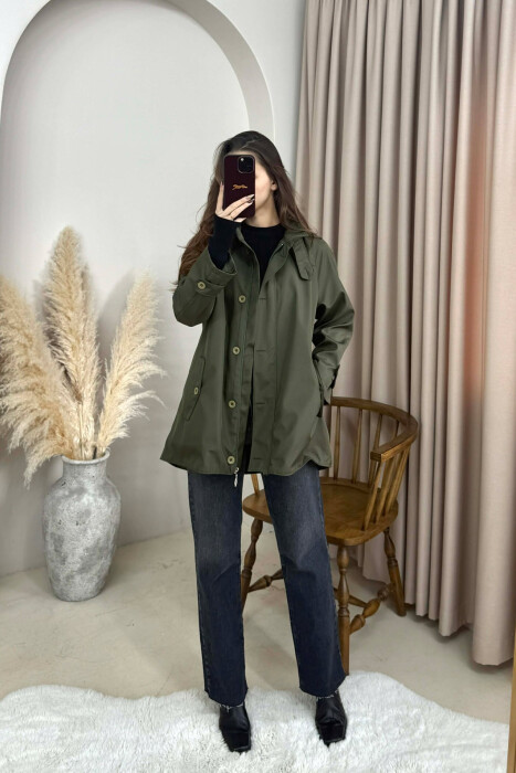 XHAKETE NJE NGJYRESHE ME ZINXHIR DHE BUTONA PER FEMRA NE NGJYRE ULLI - KLAUDIO FASHION