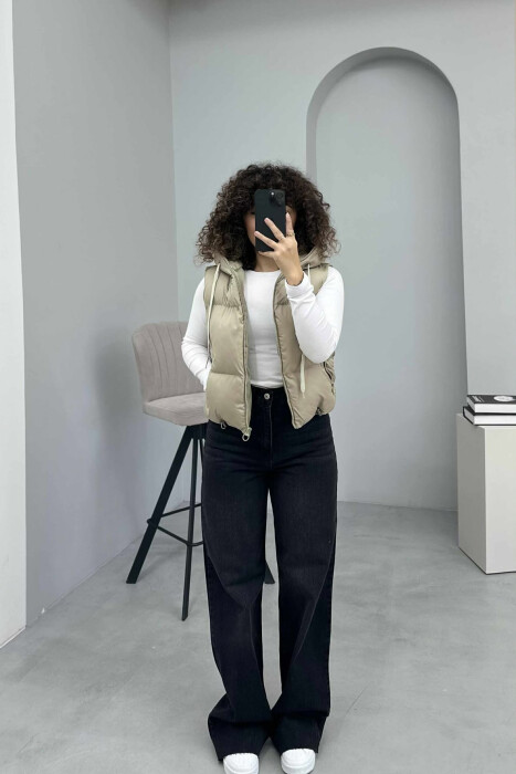 ONE COLOR HOOD ZIPPER WOMEN VEST DARK BEIGE/BEZHE ERRET - KLAUDIO FASHION