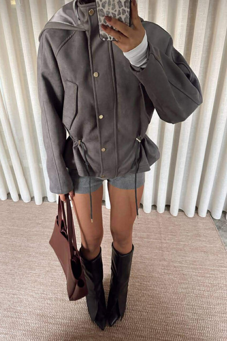 XHAKETE NJE NGJYRESHE ME KAPUC PER FEMRA NE NGJYRE GRI - 3