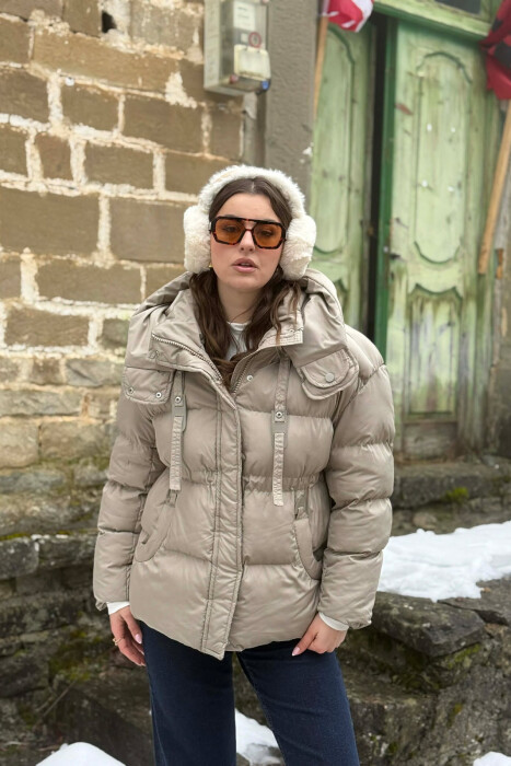 ONE COLOR HOODED ZIPPER WOMAN PUFFER JACKET BEIGE/BEZHE - 7