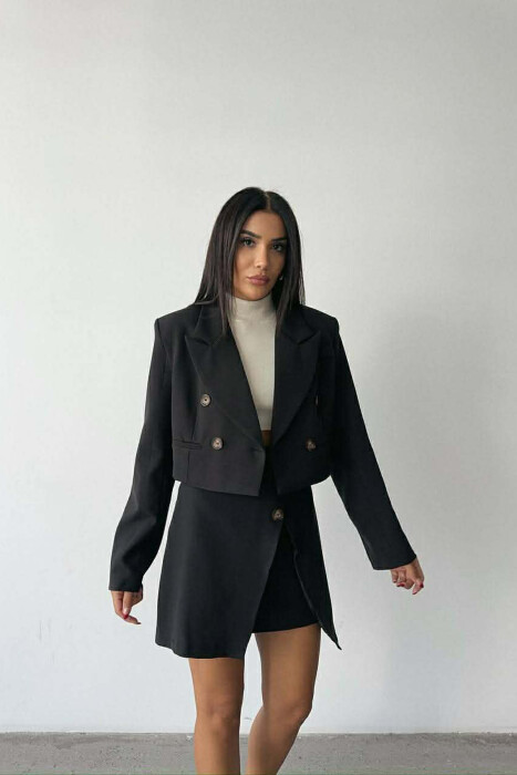 SET NJE NGJYRESH XHAKETE+FUND PER FEMRA NE NGJYRE TE ZEZE 