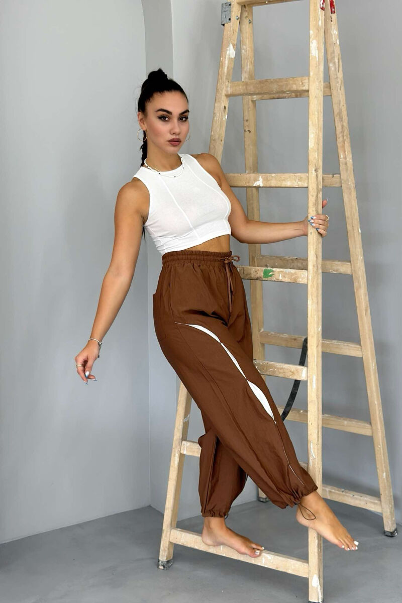 ONE COLOR JOGGING WOMEN SWEATPANTS BROWN/KAFE - 2