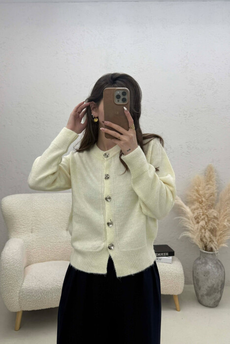 ONE COLOR KNITTED BUTTONED WOMEN CARDIGAN CREAM/KREM - KLAUDIO FASHION