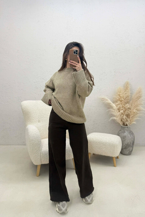 ONE COLOR KNITTED ROUND NECK WOMEN SWEATER BEIGE/BEZHE - 3