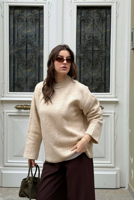 ONE COLOR KNITTED ROUND NECK WOMEN SWEATER CREAM/KREM - 4