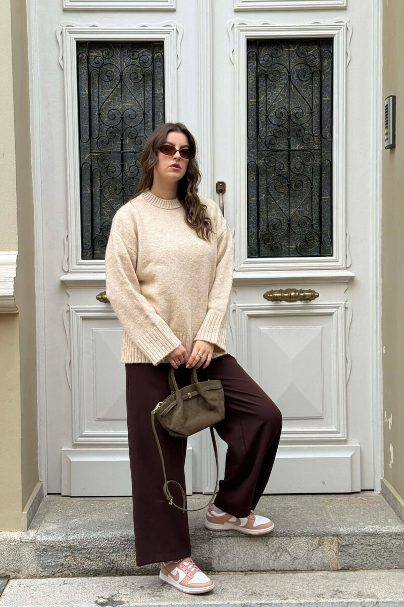 ONE COLOR KNITTED ROUND NECK WOMEN SWEATER CREAM/KREM - 5