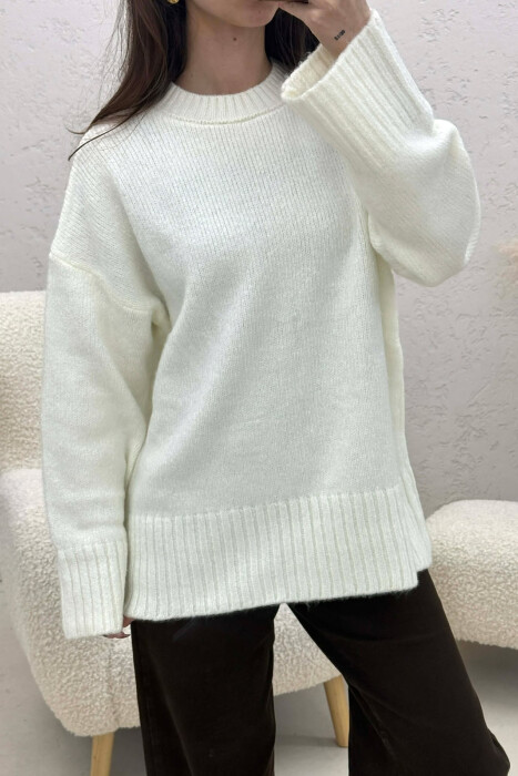 ONE COLOR KNITTED ROUND NECK WOMEN SWEATER WHITE-E BARDHE - 2