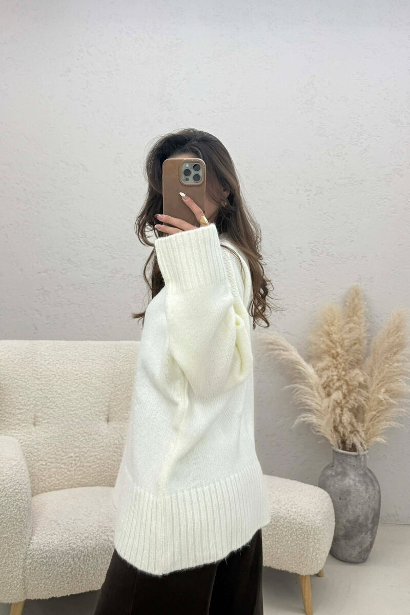 ONE COLOR KNITTED ROUND NECK WOMEN SWEATER WHITE-E BARDHE - 3