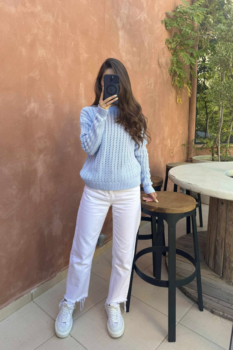 ONE COLOR KNITTED SIMPLE WOMEN SWEATER BABY BLUE/BLU BY - 2