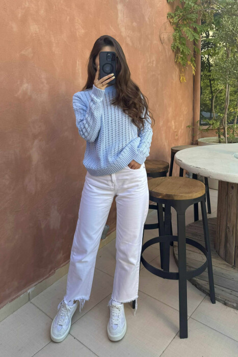 ONE COLOR KNITTED SIMPLE WOMEN SWEATER BABY BLUE/BLU BY - 3