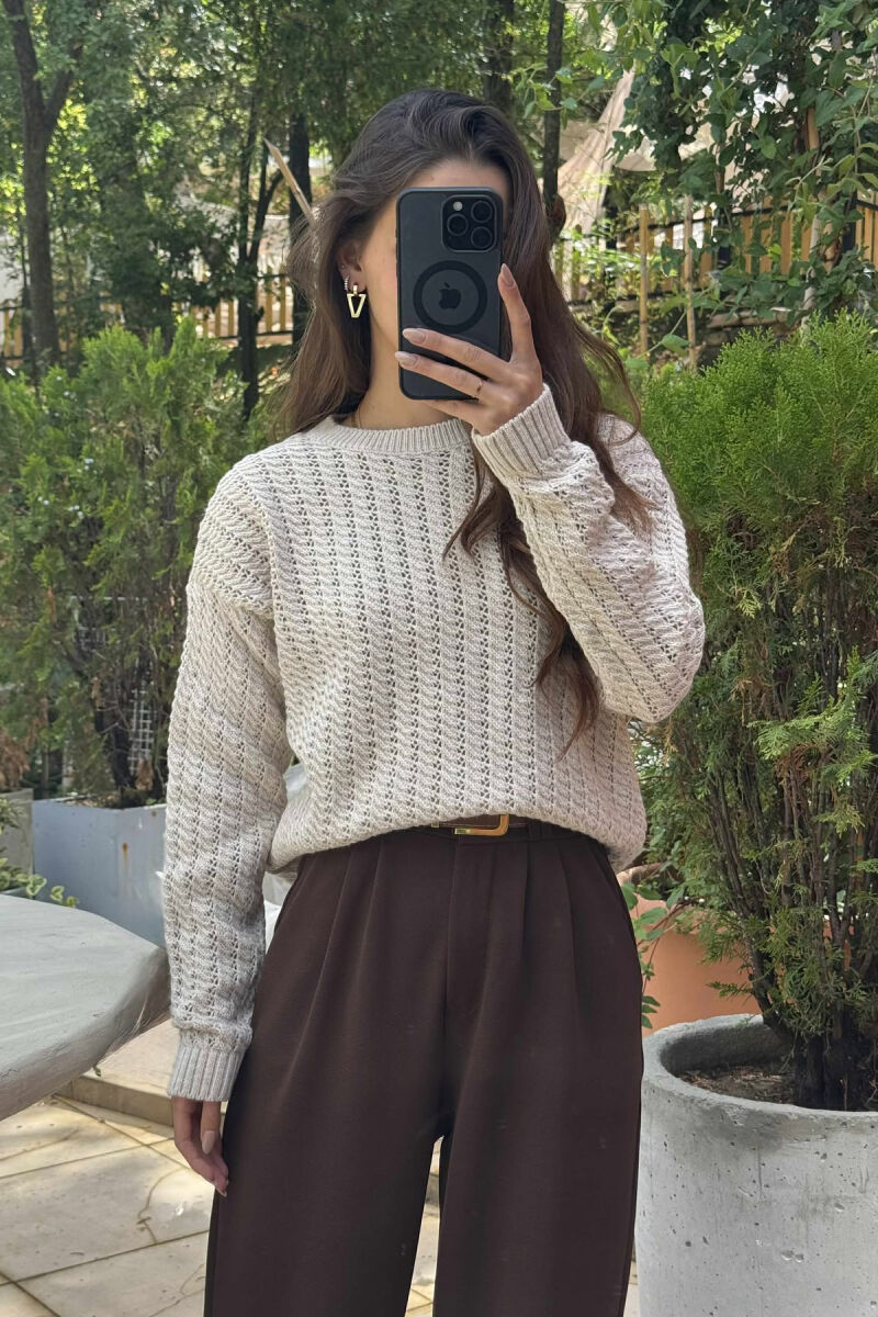 ONE COLOR KNITTED SIMPLE WOMEN SWEATER BEIGE/BEZHE - 2