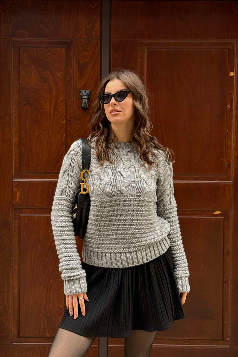 ONE COLOR KNITTED WOMEN SWEATER GREY/GRI - 4