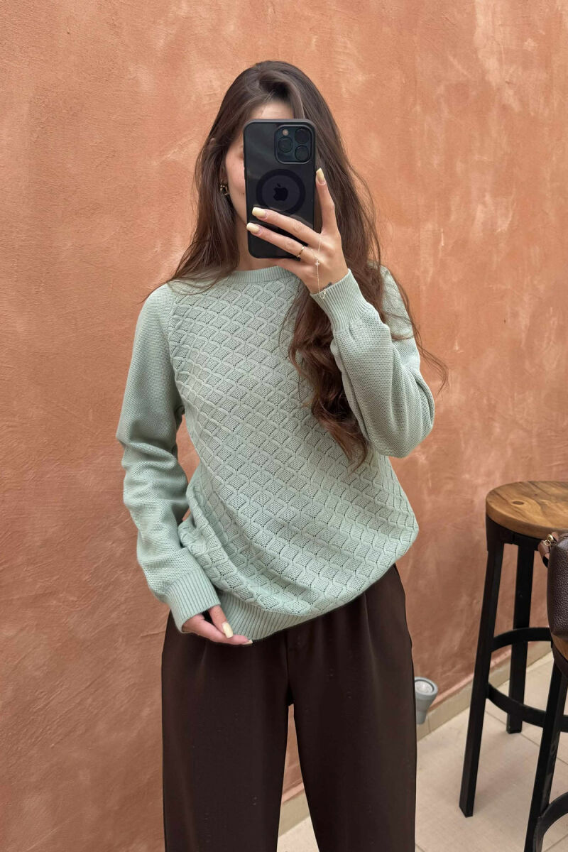ONE COLOR KNITTED WOMEN SWEATER MINT/MENTE - 3