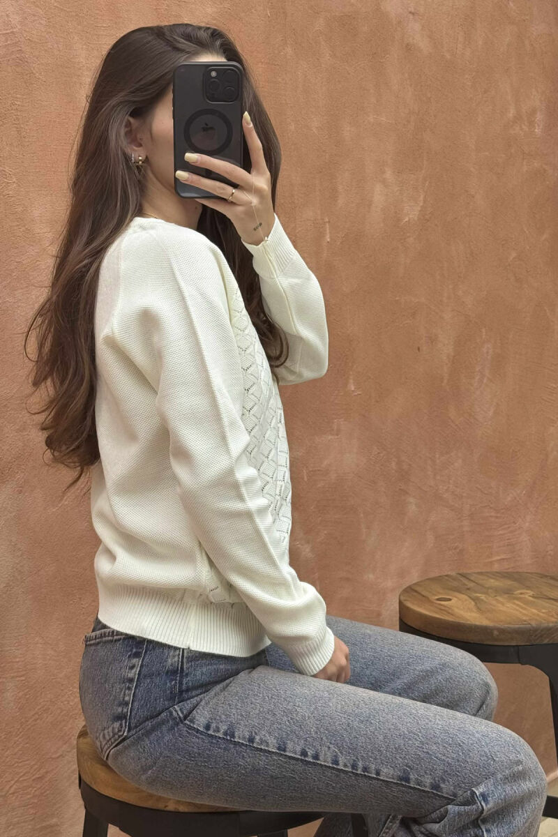 ONE COLOR KNITTED WOMEN SWEATER WHITE-E BARDHE - 4
