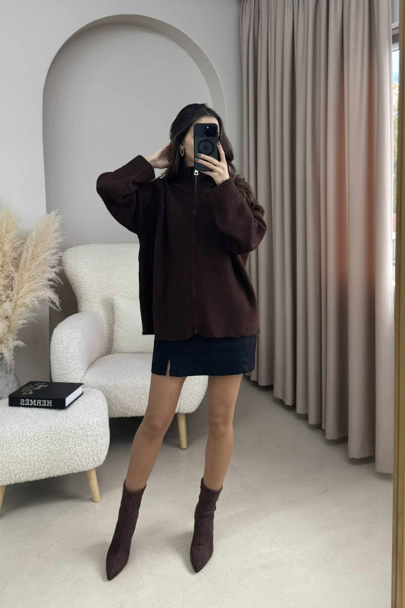 ONE COLOR KNITTED ZIPPER WOMEN CARDIGAN BROWN/KAFE - 1