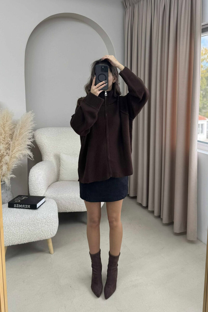 ONE COLOR KNITTED ZIPPER WOMEN CARDIGAN BROWN/KAFE - 2