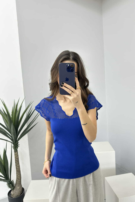 KANATJERE PËR FEMRA NË NGJYRËN BLU 
