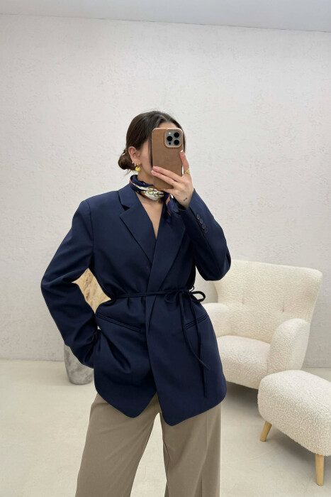 XHAKETË NJË NGJYRËSHE ME DETAJIN E LIDHSES PËR FEMRA NË NGJYRE BLU - KLAUDIO FASHION