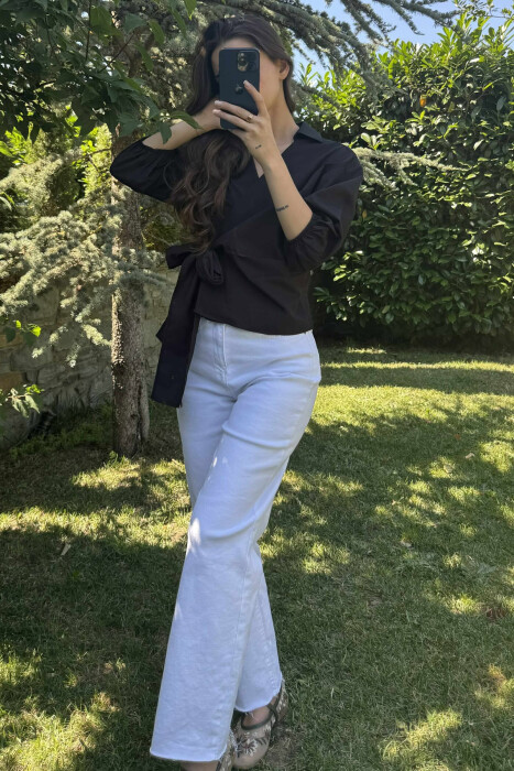 KËMISHE NJË NGJYRËSHE ME LIDHSE PËR FEMRA NË NGJYRËN E ZEZË 