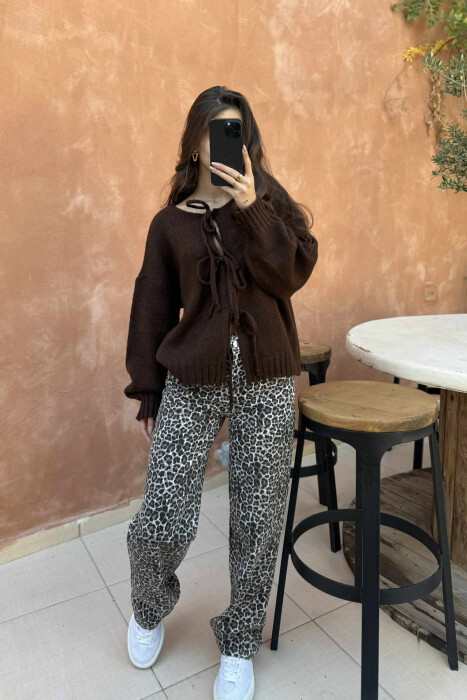 ONE COLOR LACINGS WOMEN CARDIGAN DARK BROWN/KAE 