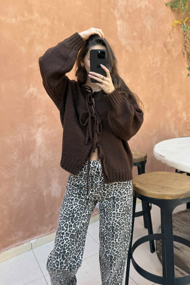 ONE COLOR LACINGS WOMEN CARDIGAN DARK BROWN/KAE - 3