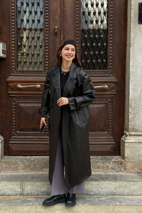 PALLTO NJE NGJYRESHE LEKURE ME KOPSA DHE ME DETAJIN E RRIPIT NE NGJYRE TE ZEZE - KLAUDIO FASHION