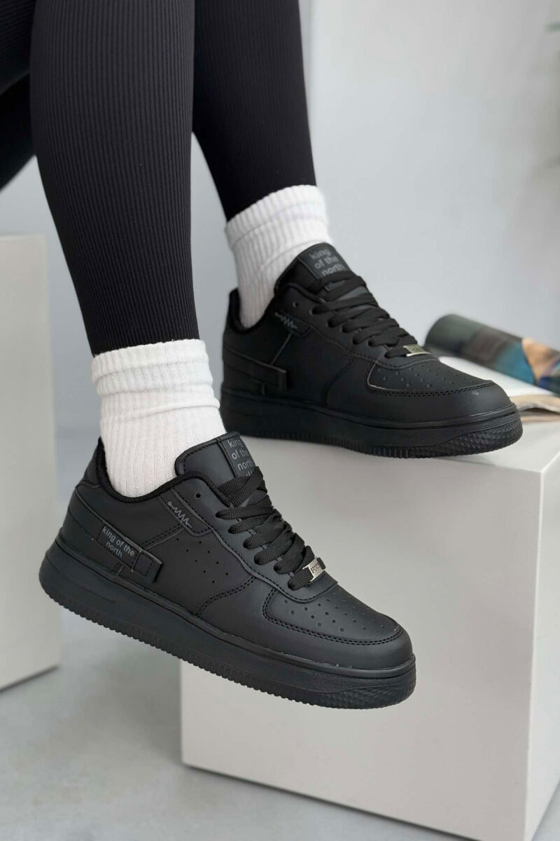 ONE COLOR LITTLE WRITTINGS WOMEN SNEAKERS BLACK/ E ZEZE - 2