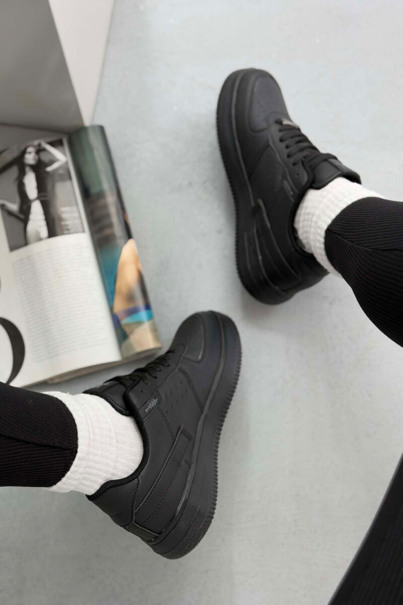 ONE COLOR LITTLE WRITTINGS WOMEN SNEAKERS BLACK/ E ZEZE - 5