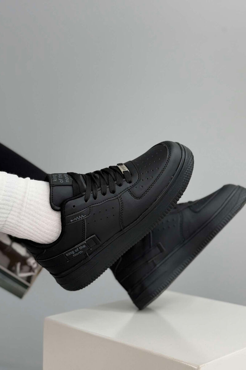 ONE COLOR LITTLE WRITTINGS WOMEN SNEAKERS BLACK/ E ZEZE - 7