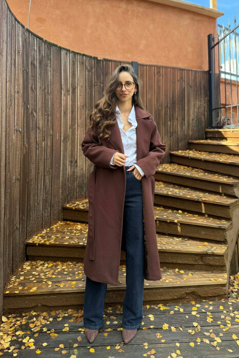 ONE COLOR LONG BELT DETAIL WOMEN COAT BROWN/KAFE - 