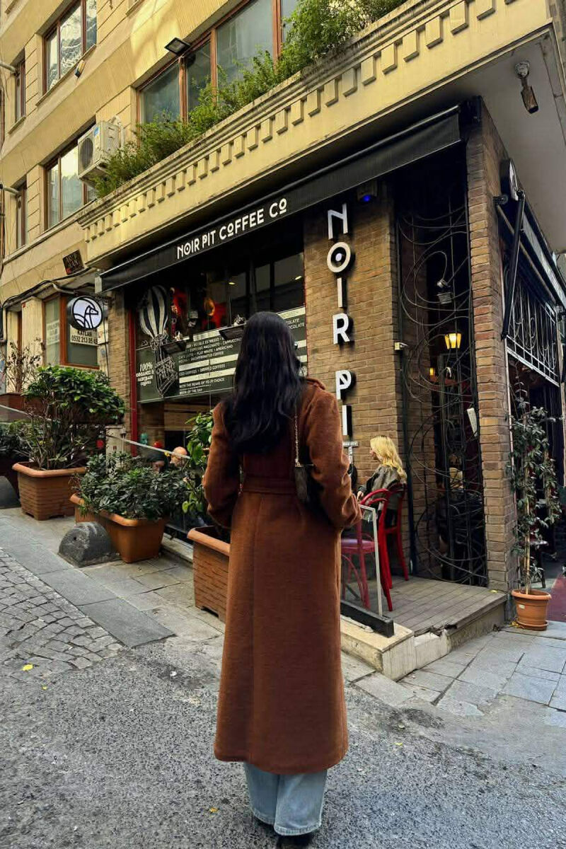 ONE COLOR LONG BELT DETAIL WOMEN COAT BROWN/KAFE - 4