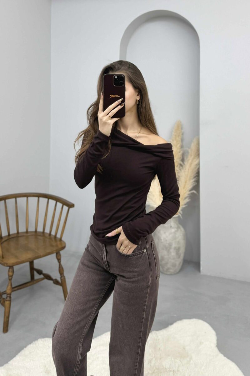 ONE COLOR LONG SLEEVE SIMPLE WOMEN SWEATSHIRT DARK BROWN/KAE - 1